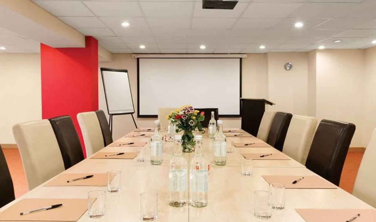 ג'איפור Hotel Golden Sands מראה חיצוני תמונה